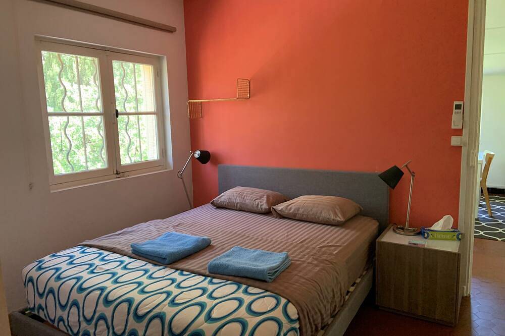 Very quiet 2 br apartment - Pool, private backyard - close to beaches in La Garde, Mittelmeerküste (Frankreich)