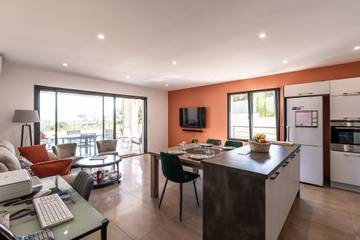 Gîte pour 4 personnes, avec jardin et terrasse à Pietrosella