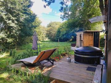 Cottage pour 2 personnes, avec jardin et vue à Litteau