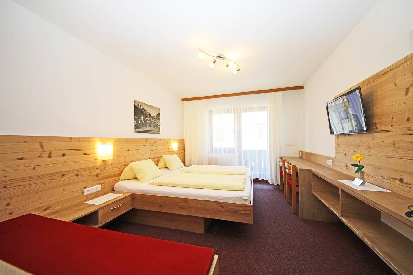 Doppelzimmer mit Dusche, Wc in Virgen, Bezirk Lienz