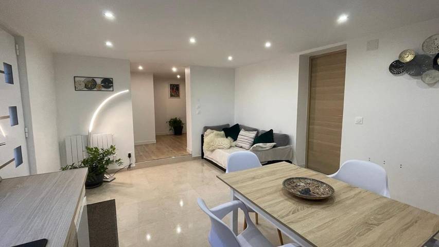 Appartement de vacances pour 6 personnes, avec jardin ainsi que sauna et vue