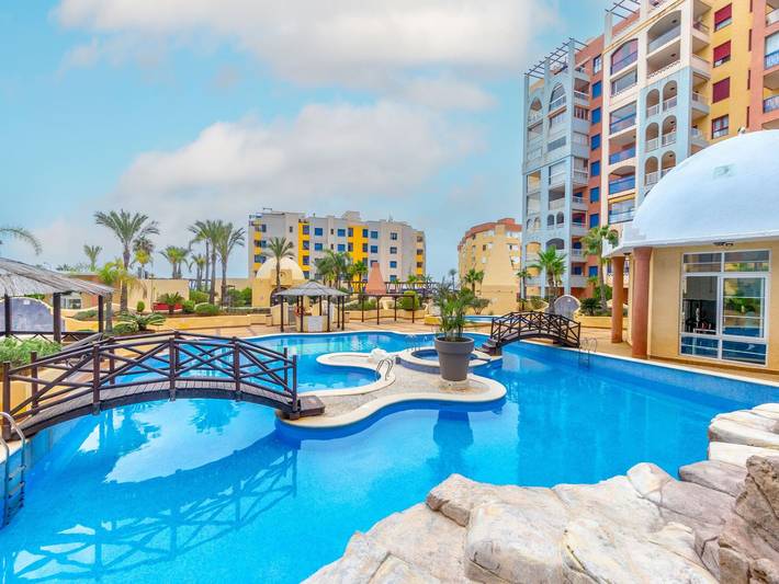 Apartamento de vacaciones para 4 personas, con piscina para niños y terraza en Región de Murcia