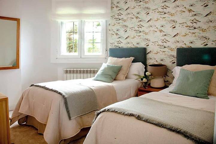 Wishome—A Fairytale Home to Extend Summer by the Sea in San Vicente de la Barquera, Parc naturel d'Oyambre
