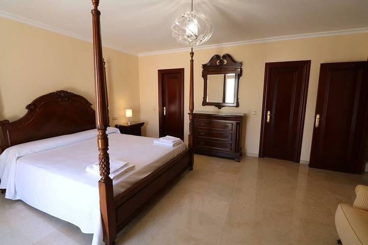 Villa pour 15 personnes, avec jardin et balcon à Torremolinos - 4
