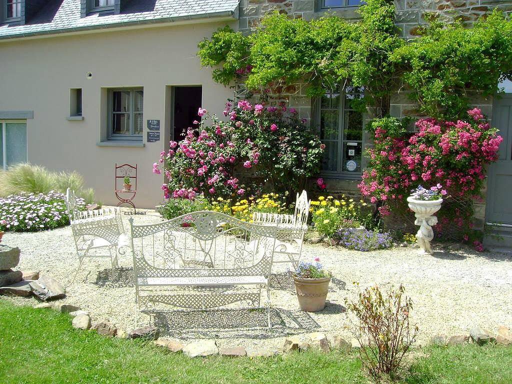 A La Porte Ouverte - Chambre Rose Velours in Saint-Denoual, Région de Dinan