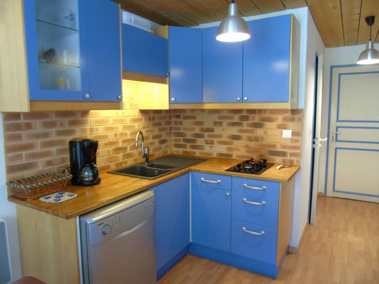 Ganze Wohnung, Gemütliche Ferienwohnung im Herzen von Valfréjus, nah am Skilift, 4 Personen, mit Balkon und Mezzanine in Valfréjus, Modane