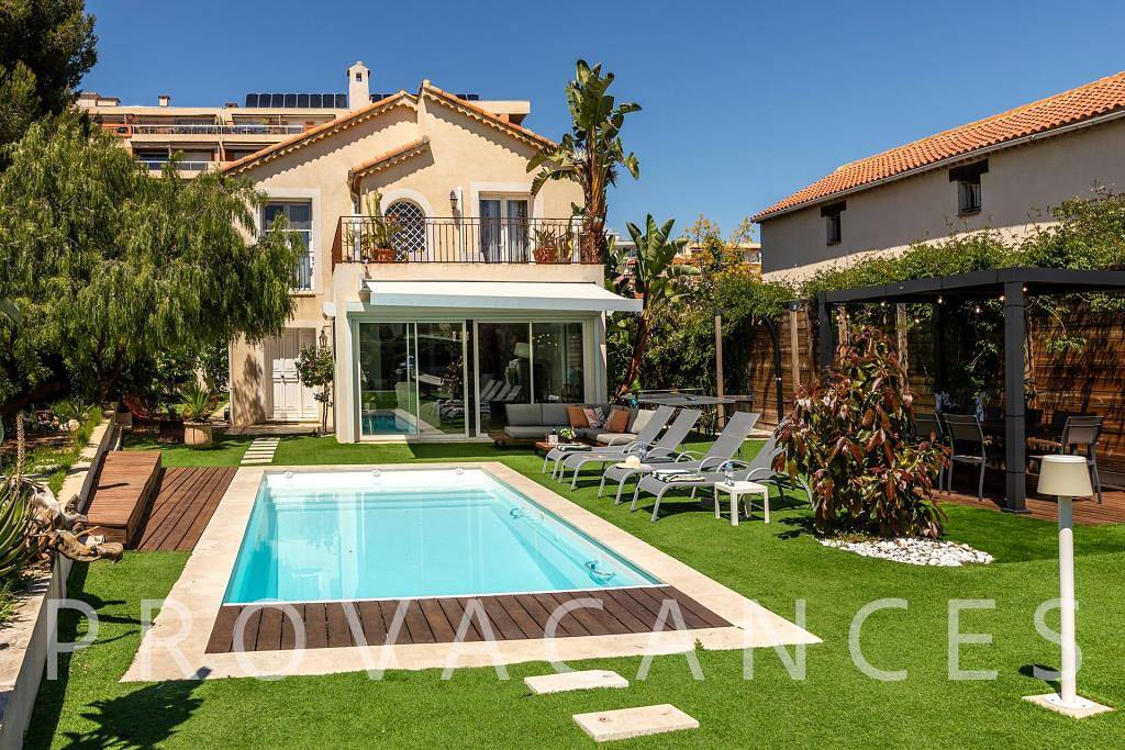 Villa pour 8 personnes avec jardin in Cagnes-sur-Mer, Côte méditerranéenne (France)