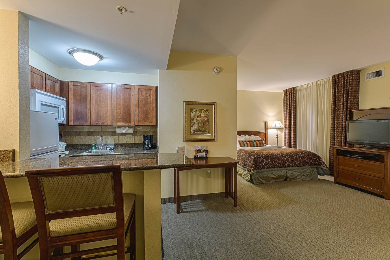 Estudio entero, Staybridge Harrisburg Hershey in Harrisburg (desambiguación), Condado de Dauphin