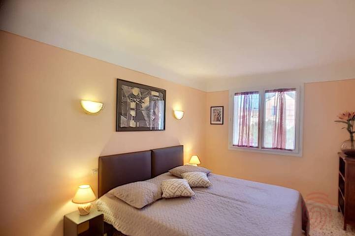 Gîte pour 2 personnes, avec jardin dans Office De Tourisme De Lamalou Les Bains - 2