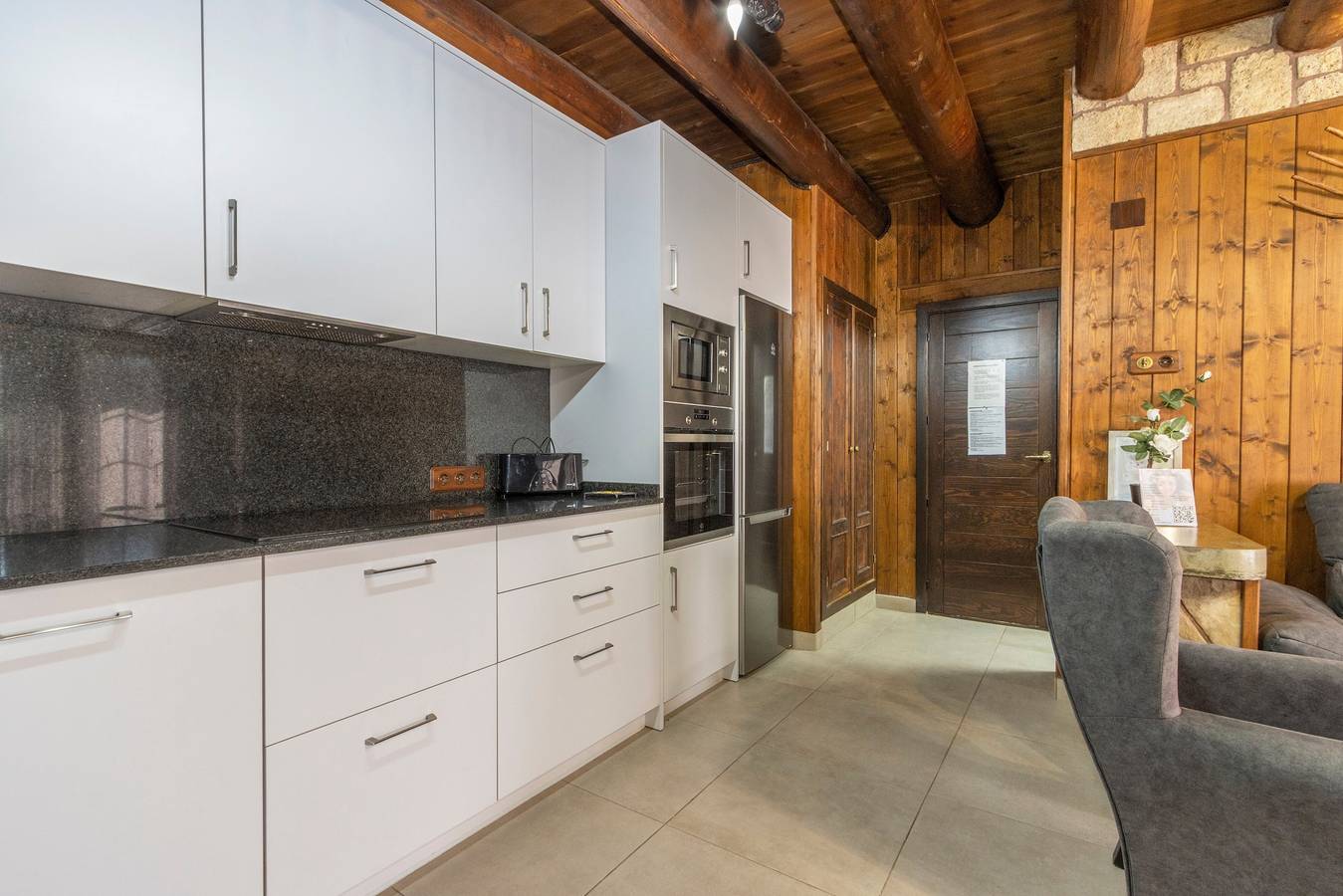 Apartamento 'Bachella' con vistas a la montaña, terraza privada y Wi-Fi in Fiscal, Pirineo Aragonés