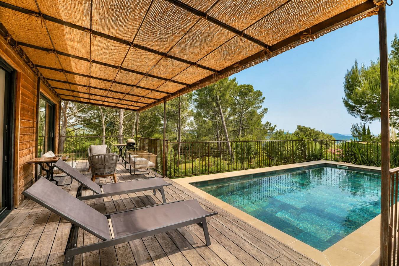 La Villa des Pins - Nature & Piscine in Ventabren, Côte méditerranéenne (France)