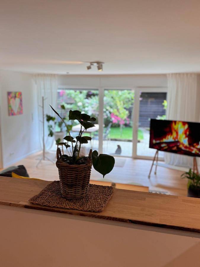 Ferienwohnung für 3 Personen, mit Terrasse und Garten sowie Ausblick in Ennepetal