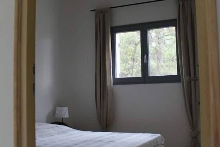 Location de vacances pour 6 personnes, avec jardin et terrasse à Rousset-les-Vignes - 2