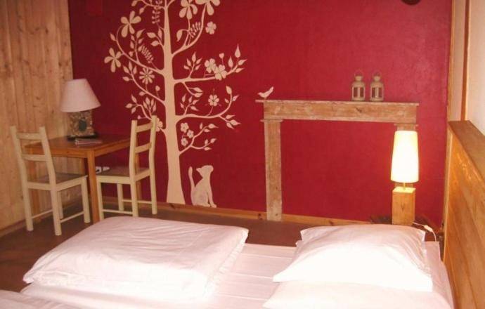 Chambre d’hôte pour 2 personnes, avec Terrasse ainsi que Jardin et Vue dans Arrest