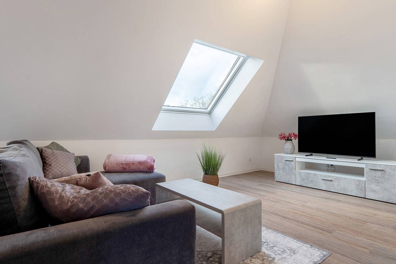 Geheel appartement, Appartement 'Fewo Nahner Loft' met Balkon in Osnabrück, Osnabrück en omgeving