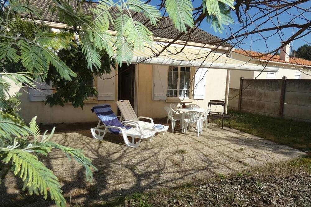 Charming house in La Barre-de-Monts for 4 guests in La Barre-de-Monts, Vendée