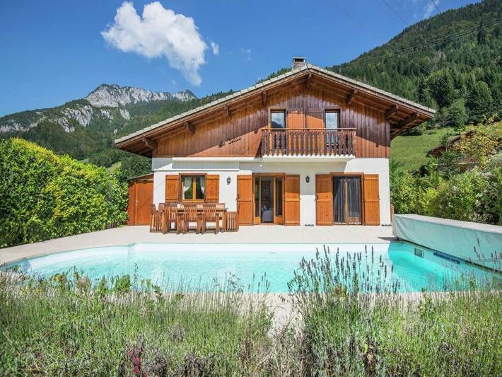 Location de vacances pour 10 personnes, avec Terrasse et Piscine dans Les Rasses