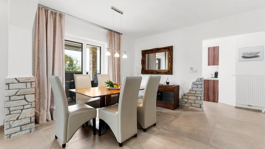 Villa für 6 Personen, mit Pool und Garten in Umag - 4