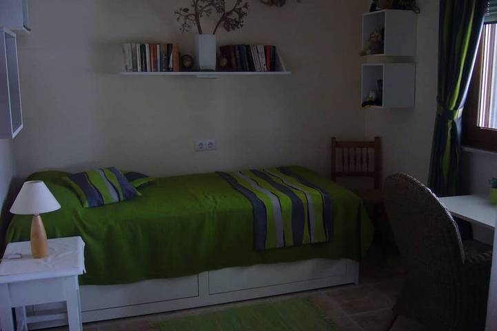 Gepflegtes Ferienhaus mit Pool und Garten direkt am Cami de Cavalls. in Cala en Porter, Alaior Gemeinde