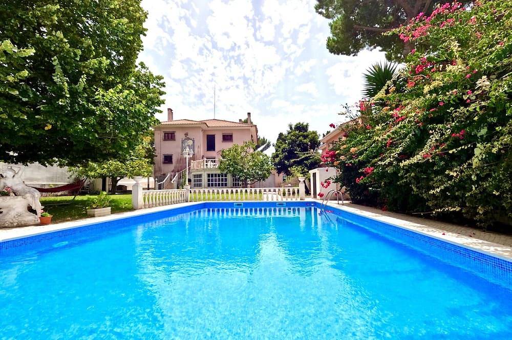 Flh Yucca House Carcavelos Beach in Carcavelos e Parede, Costa de Lisboa