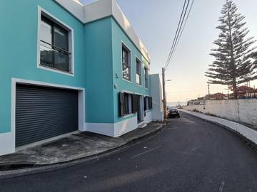 Maison d’hôte pour 8 personnes, avec terrasse dans Mosteiros