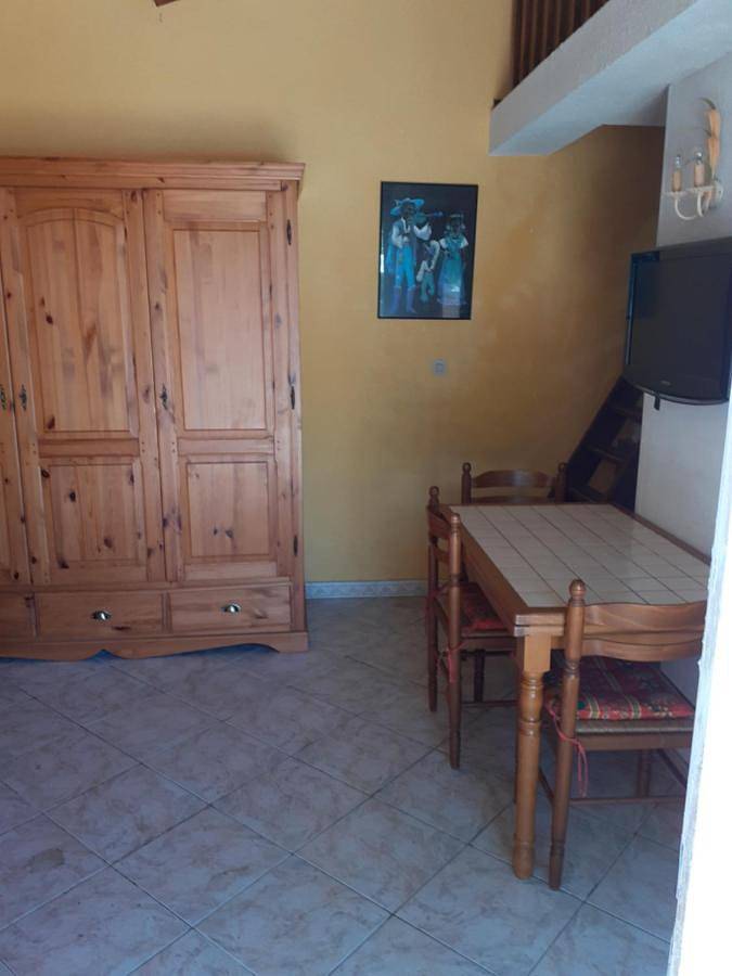 Gîte pour 4 personnes, avec Terrasse et Vue dans Plage de la Madrague (Giens) - 4
