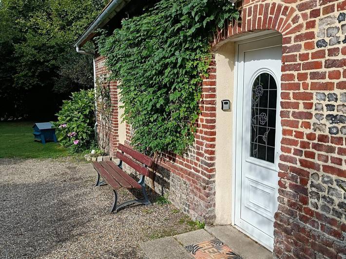 Location de vacances pour 4 personnes, avec terrasse et jardin, animaux acceptés à Les Grandes-Ventes