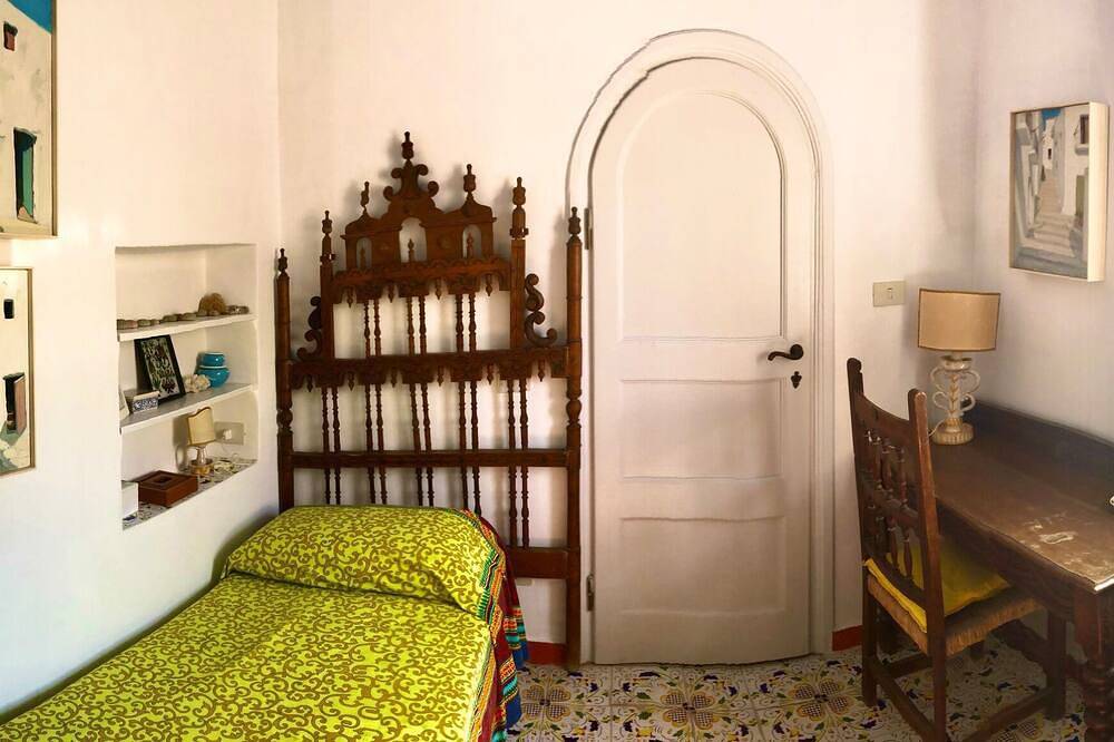 Casa Colonna,  villa with stunning views of the harbour in Ponza, Latium
