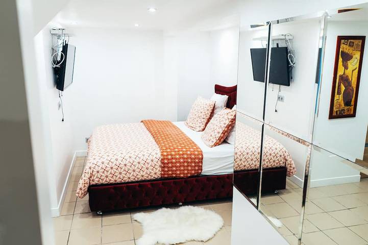 Gîte pour 4 personnes, avec jacuzzi ainsi que jardin et terrasse à Osny - 3