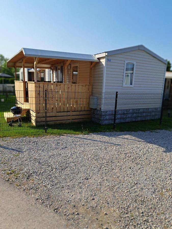 Mobilheim Chalet bei Georg in Seekirchen am Wallersee, Bezirk Salzburg-Umgebung