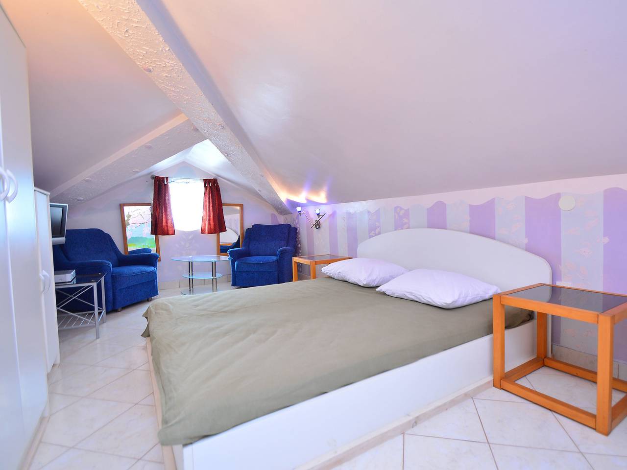 Ganze Wohnung, Ivana in Raslina, Šibenik-Knin