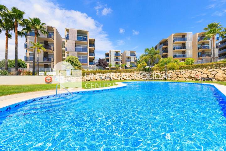 Vakantieappartement voor 6 personen, with tuin and kinderzwembad as well as terras, met huisdier in Salou