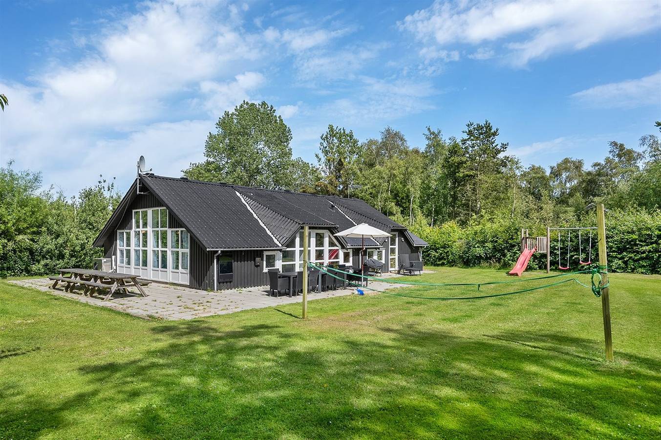 Stunning home in Vesløs w/ Sauna, Wifi and Indoor swimming pool in Amtoft, Limfjord in Nordjütland