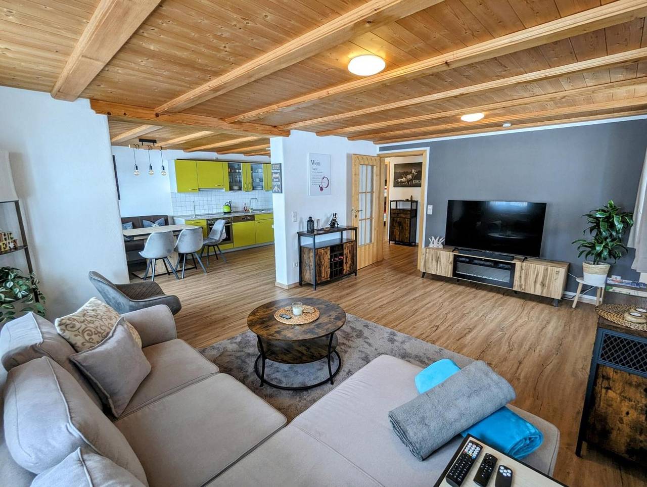 Ganze Wohnung, Ferienwohnung 'Alpenblick Dorner' mit Bergblick, privater Terrasse und Wi-Fi in Oberreute, Bayerisch Schwaben