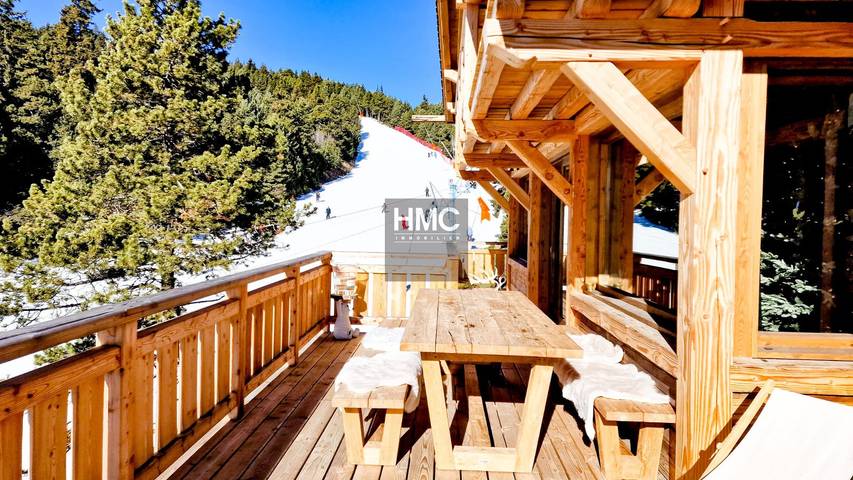 Chalet pour 12 personnes, avec Balcon ainsi que Jacuzzi et Terrasse à Bolquère