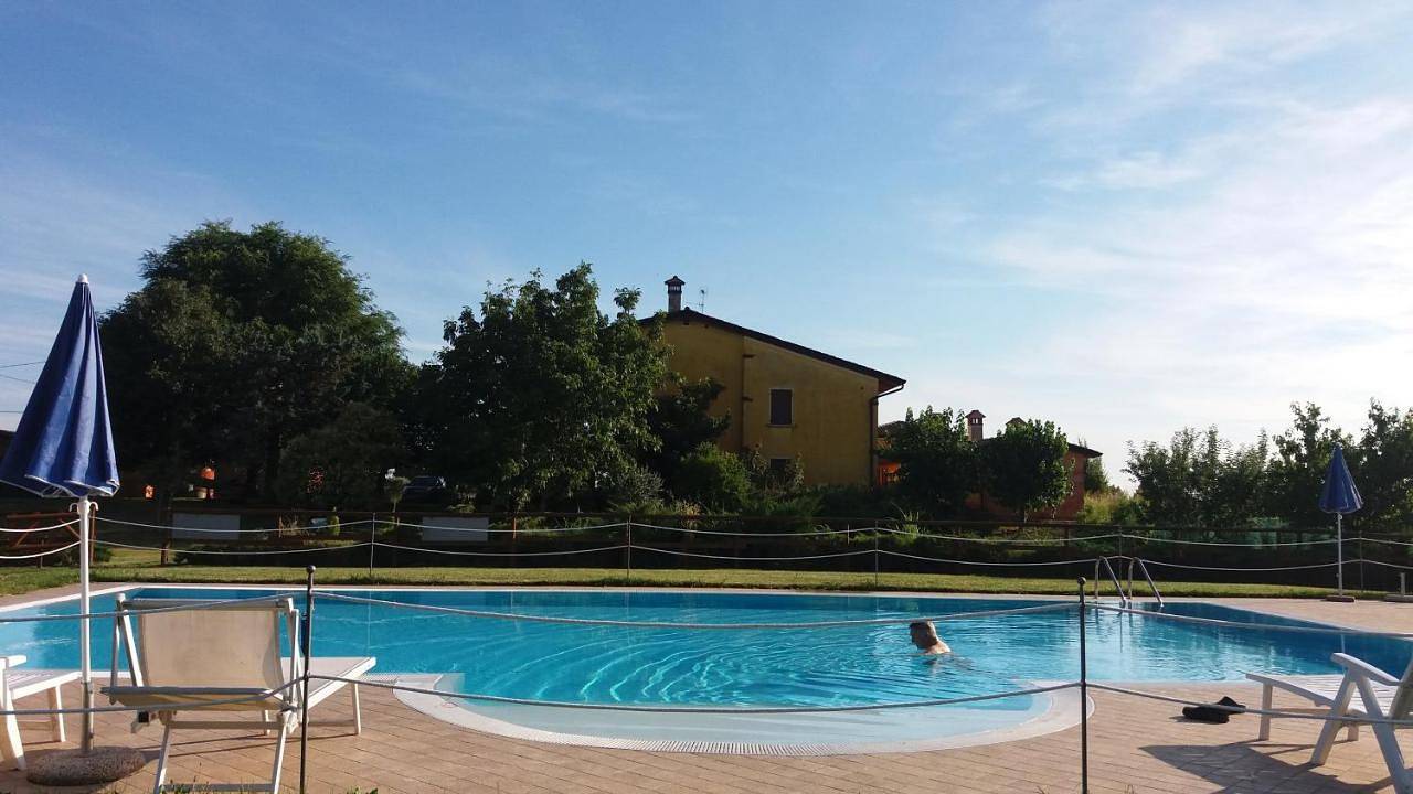 Appartamento intero, One-Bedroom Apartment in Volta Mantovana, Provincia di Mantova