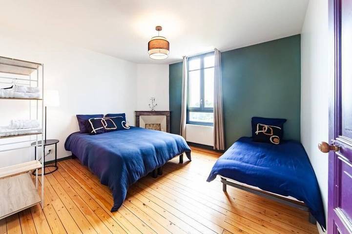 Jolie m'Home*Le Puy du Fou*7 bedrooms, 5 bathrooms, 5 toilets, beds made in Mauléon, Valle del Loira