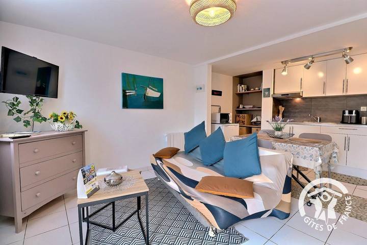 Gîte pour 3 personnes, avec Terrasse ainsi que Jardin et Vue à Saint-Père-Marc-en-Poulet