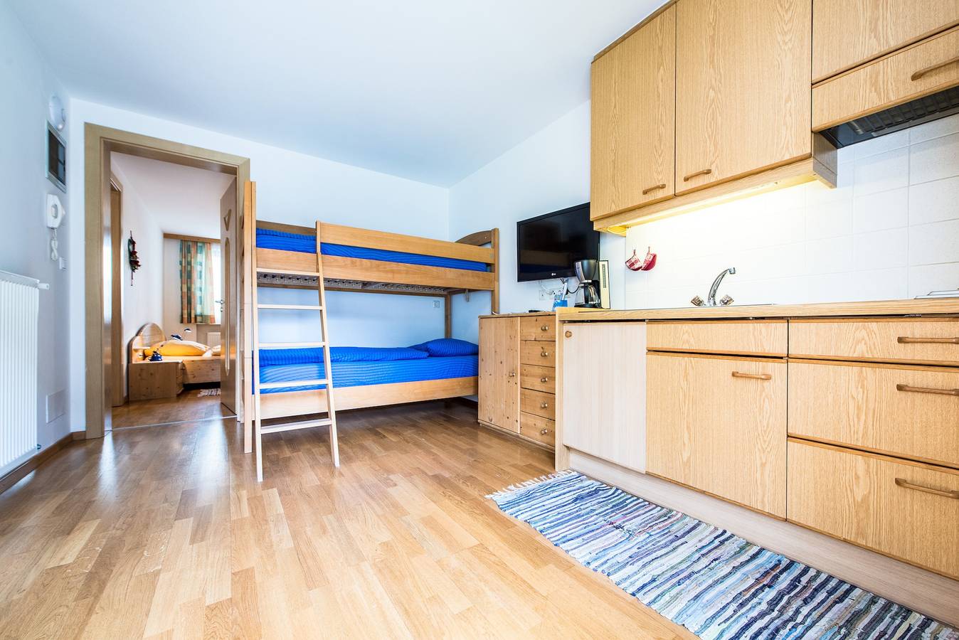 Ganze Wohnung, Ferienwohnung 'Issingerhof 1' mit Bergblick, Garten und Wlan in Kematen, Sand in Taufers