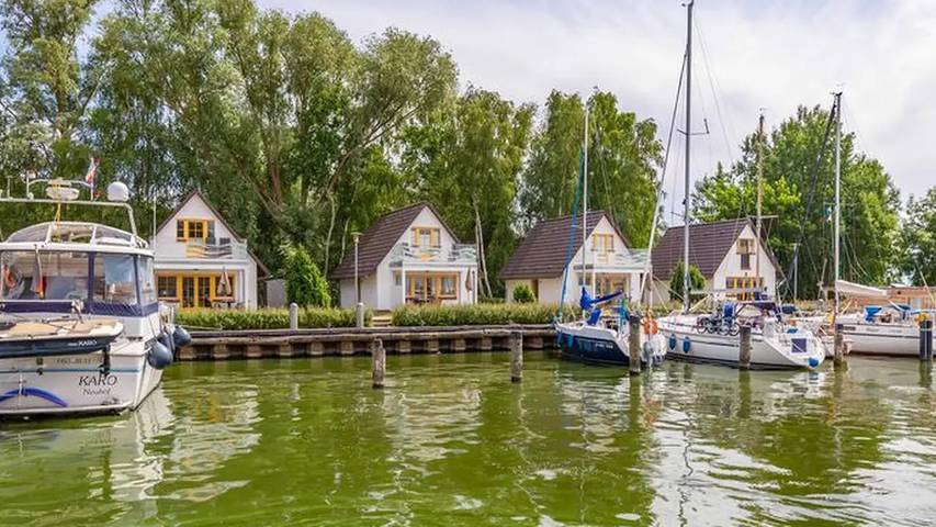 Ferienhaus für 4 Personen, mit Sauna und Garten sowie Balkon in Rankwitz