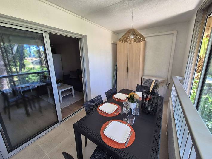 Gîte pour 4 personnes, avec balcon, adapté aux familles à Saint-Mandrier-sur-Mer - 3