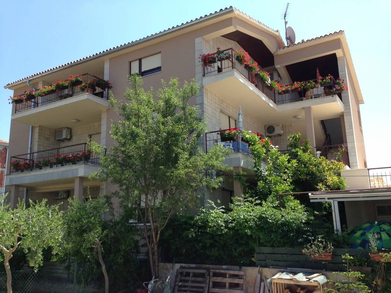 Ganze Ferienwohnung, Zimmer in Sukošan mit Balkon, Klimaanlage, W-Lan (5188-3) in Sukosan, Zadar