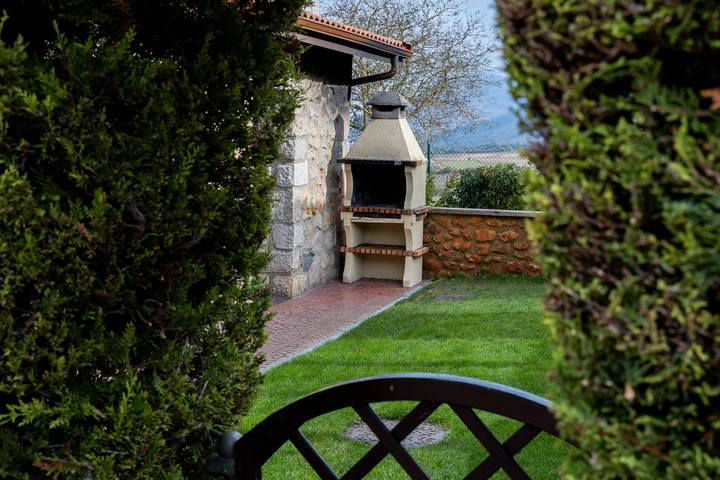 Chalet para 16 personas, con jardín, Se admiten mascotas en el País Vasco - 2