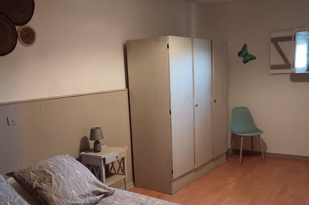 Waterfront house in Gray, Haute-Saône