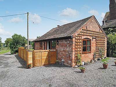Log Cabin for 2 People in Malvern Wells, Worcestershire