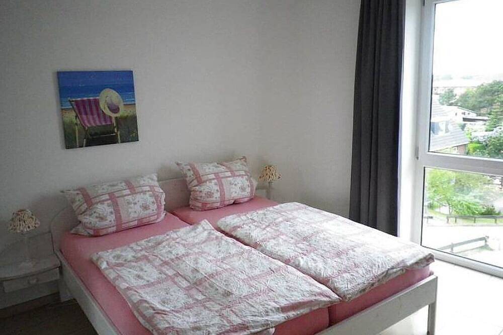 Kniepsand in der Amrumer Welle in Wittdün, Amrum