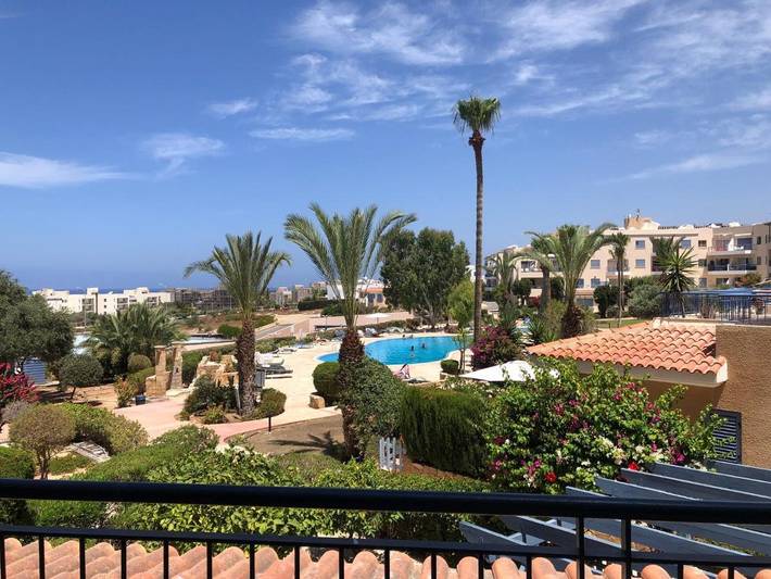 Ferienwohnung für 4 Personen, mit Ausblick und Garten sowie Pool und Kinderpool in Paphos