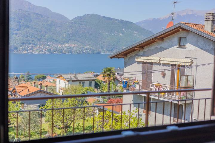Gîte pour 6 personnes, avec balcon et vue sur le lac à Lierna - 2