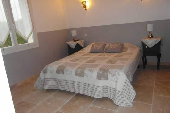 Location de vacances pour 8 personnes, avec jardin et jacuzzi à Loriol-du-Comtat - 2