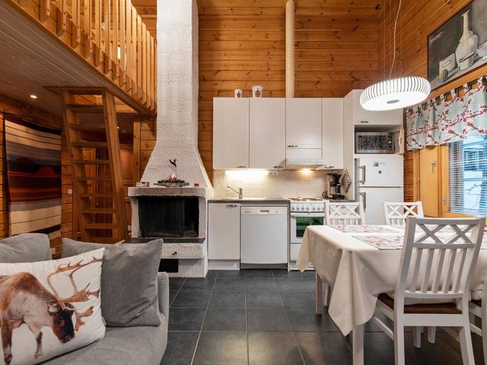Lomaylläs maja, palovaarankaarre 6 a in Lappland